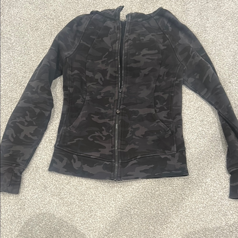 Lululemon Camo Scuba